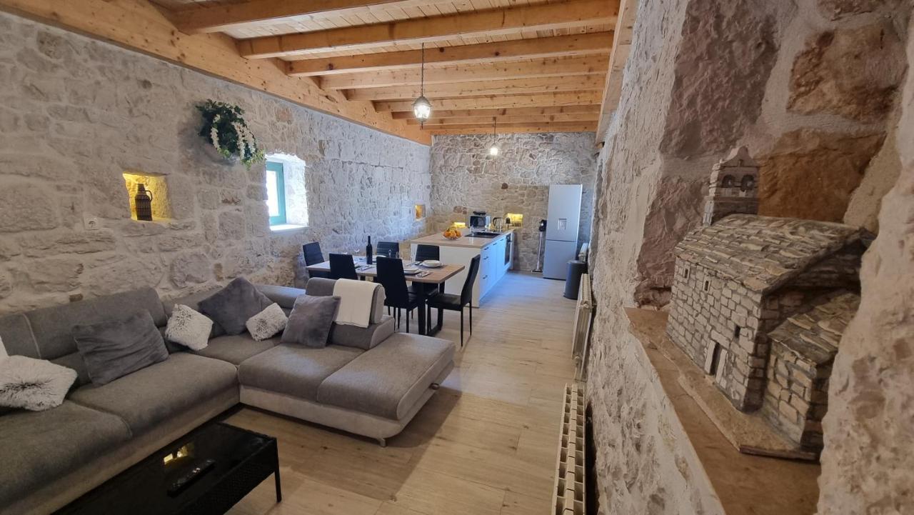 Aga Villa Zagvozd Exteriör bild