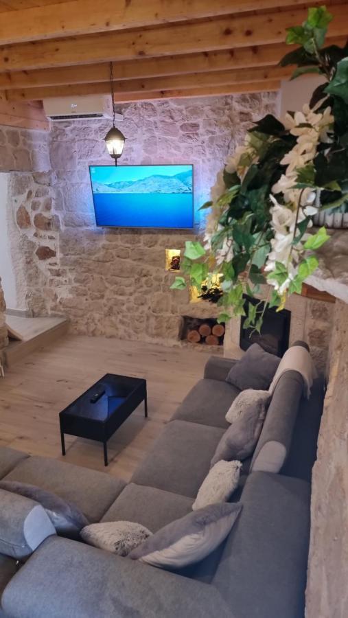 Aga Villa Zagvozd Exteriör bild