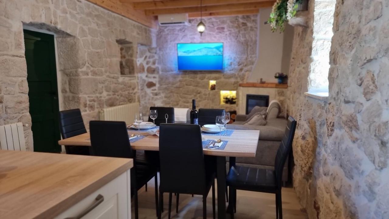 Aga Villa Zagvozd Exteriör bild