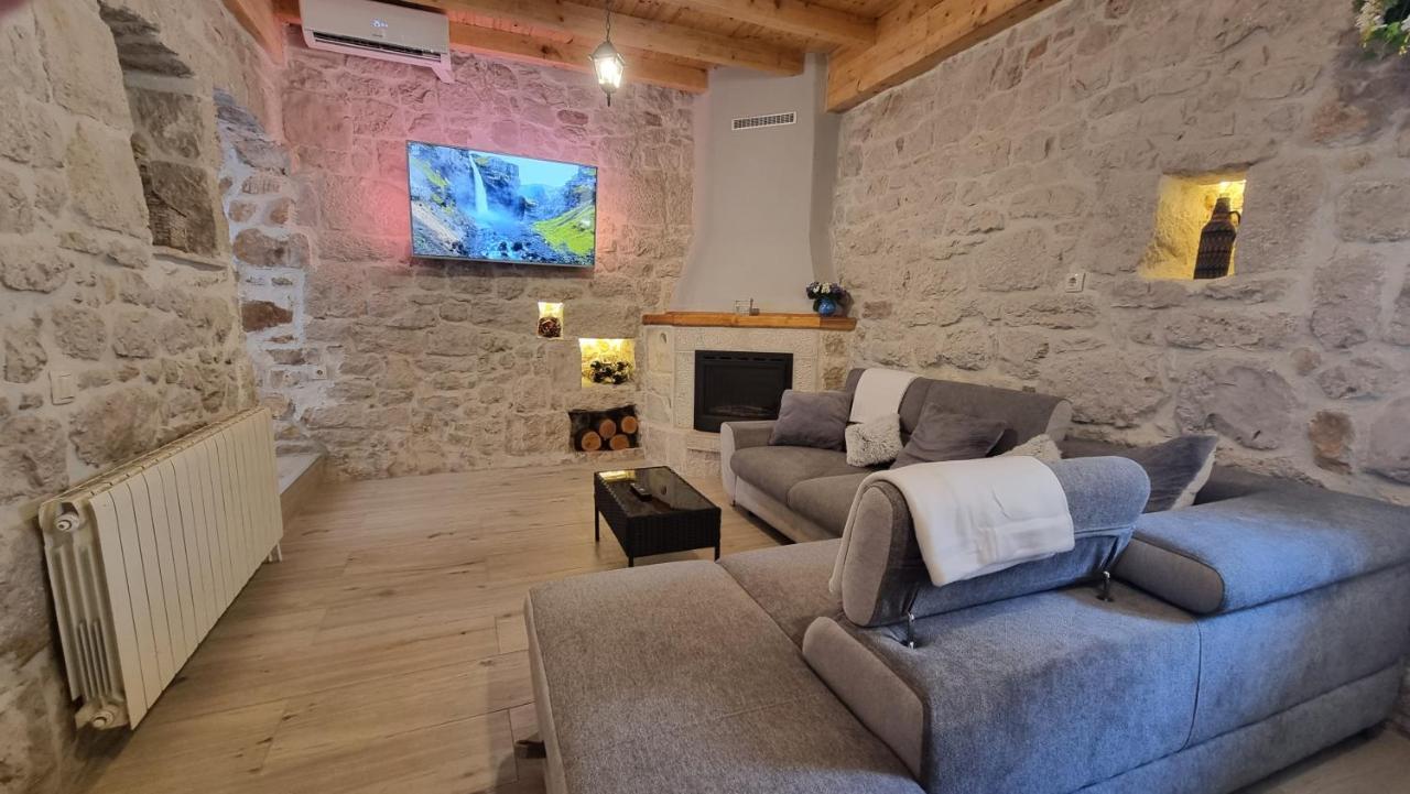 Aga Villa Zagvozd Exteriör bild